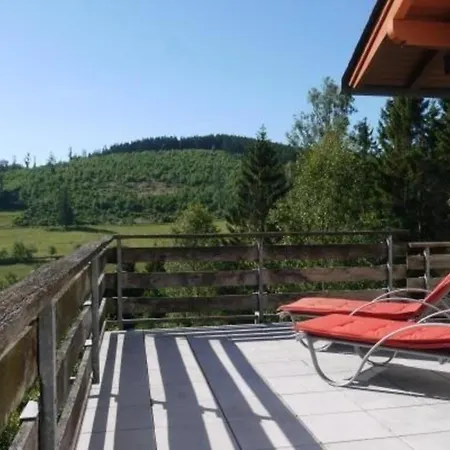 度假居 In Mit Garten, Terrasse Und Grill *